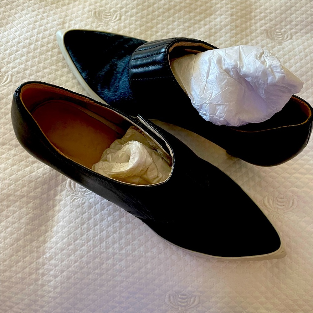 L.A.M.B black and white size 7 shoes with dust bag and box!